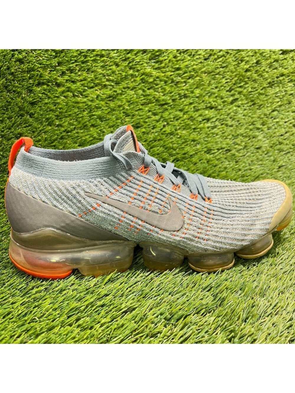 Nike Air VaporMax Flyknit 3 Mens Size 10.5 Gray Athletic Running Shoes Sneakers